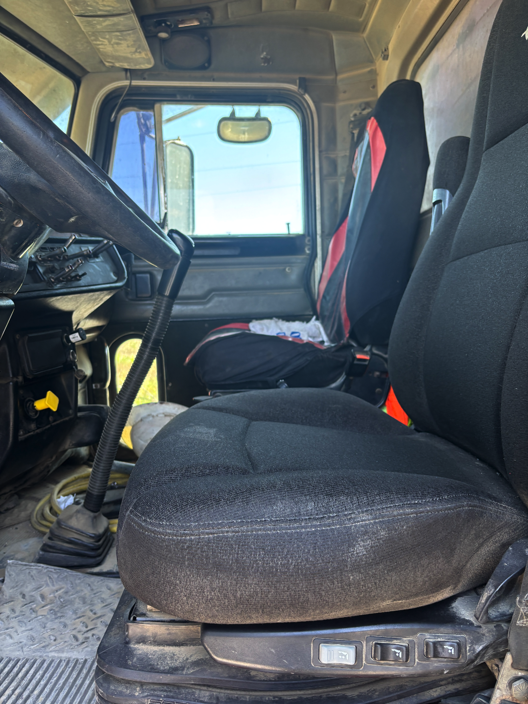 2004 PETERBILT 378 - Image 7