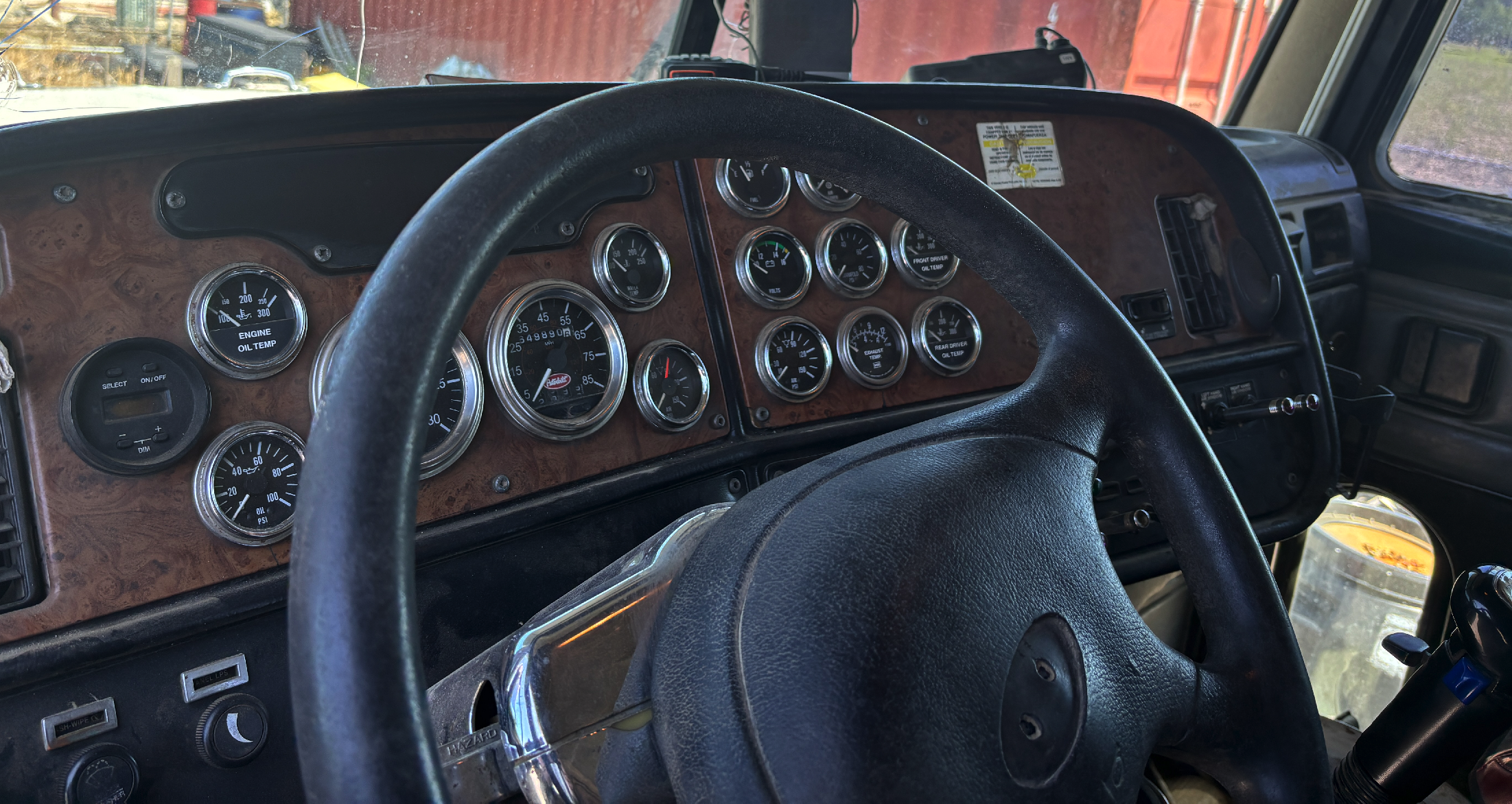 2004 PETERBILT 378 - Image 11