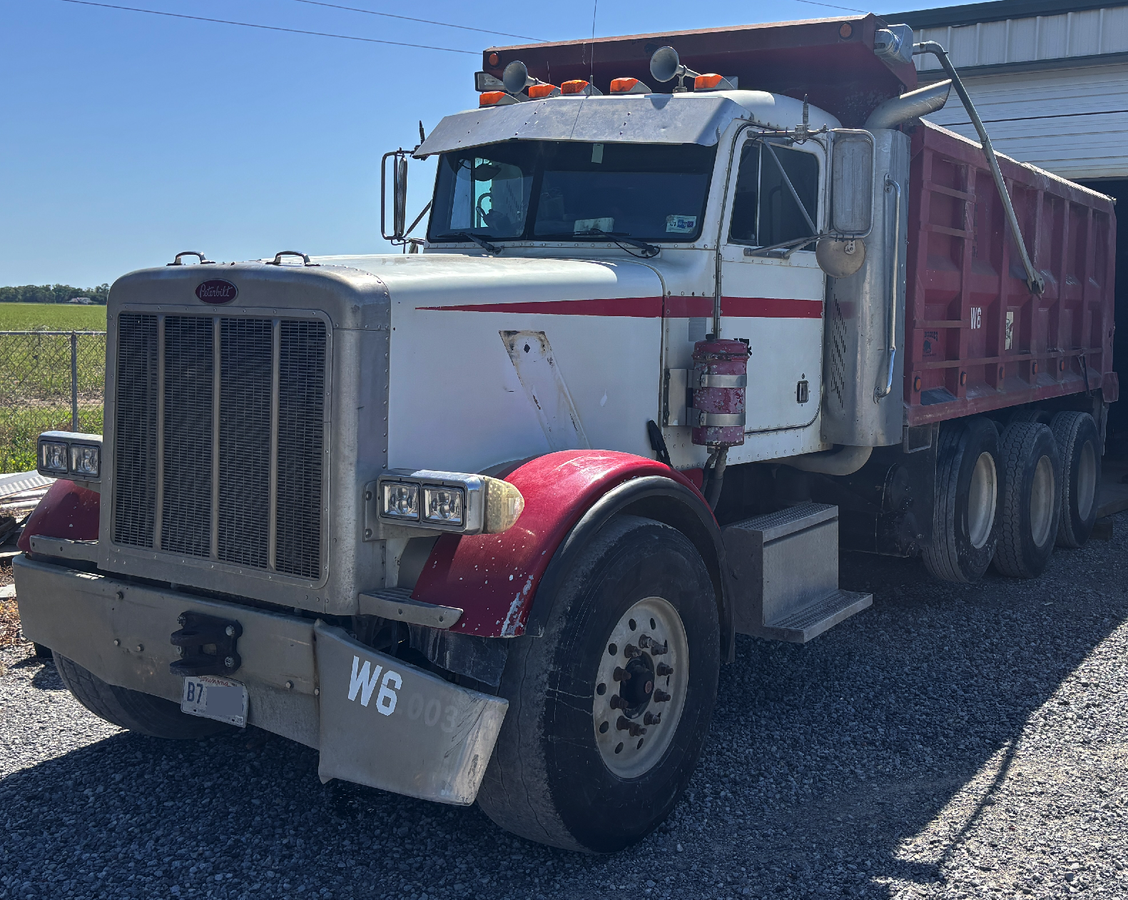 2004 PETERBILT 378 - Image 2