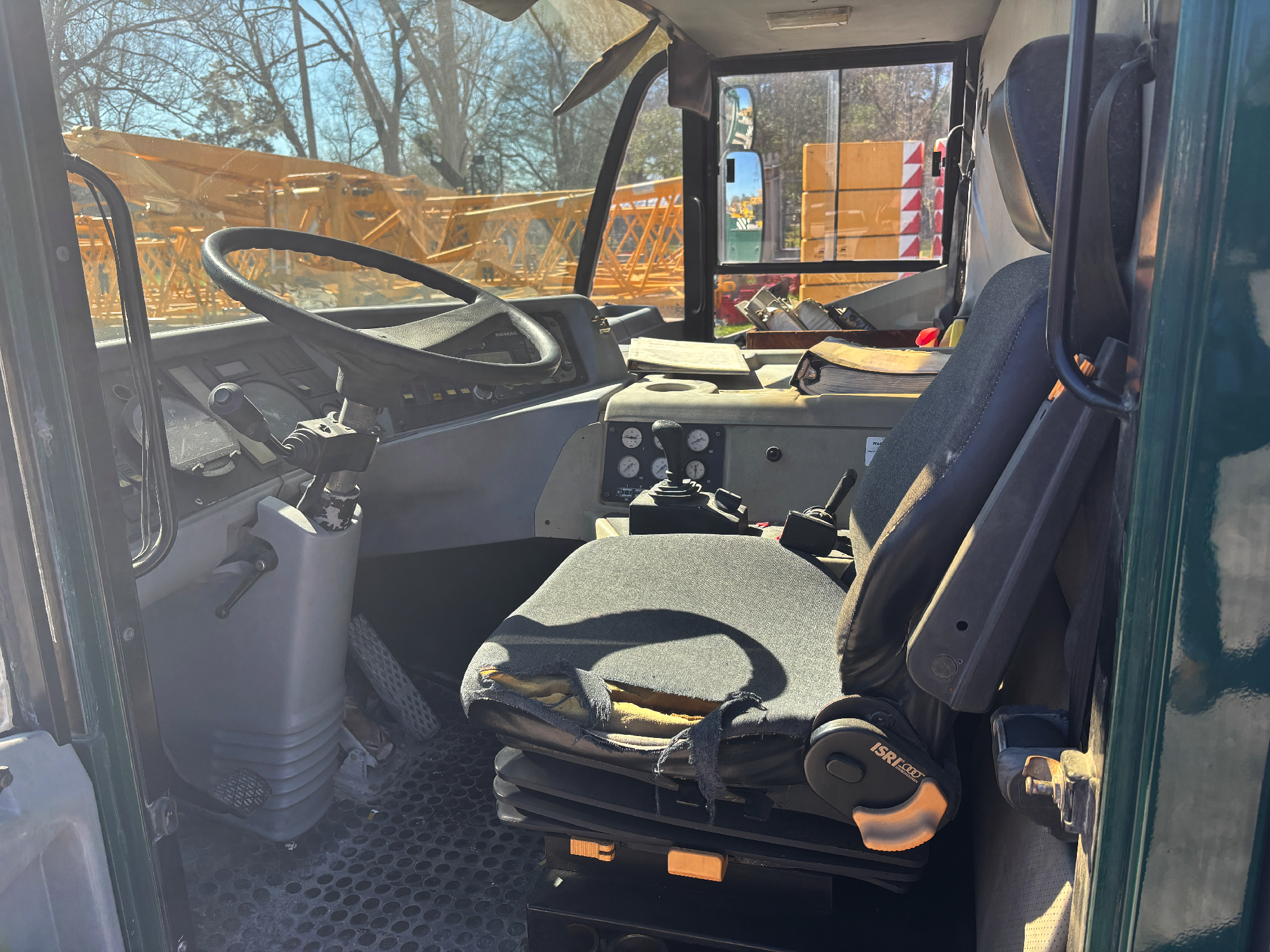 1998 DEMAG AC535 - view 12 of 17