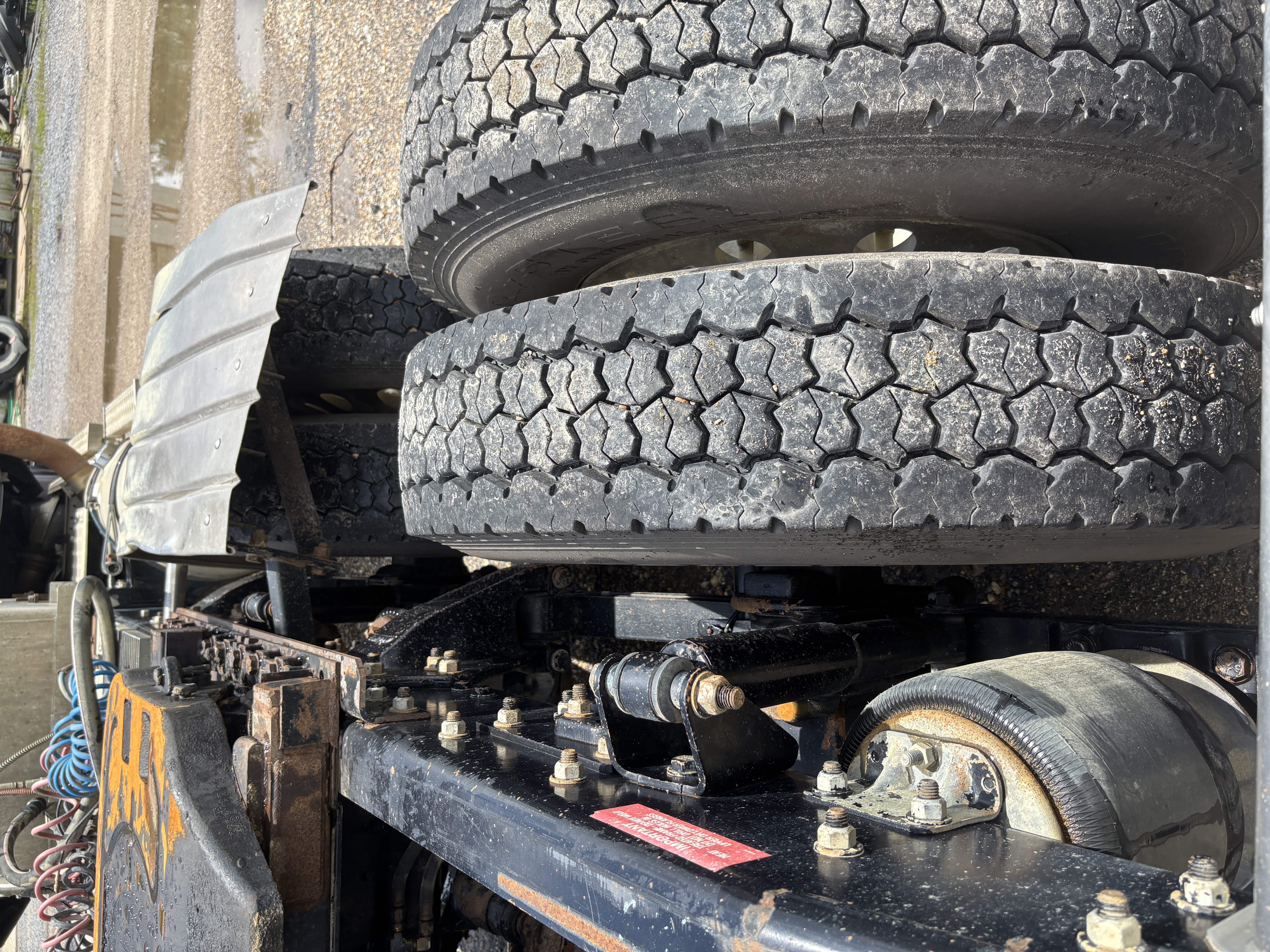 2017 WESTERN STAR 4700 - view 15 of 23