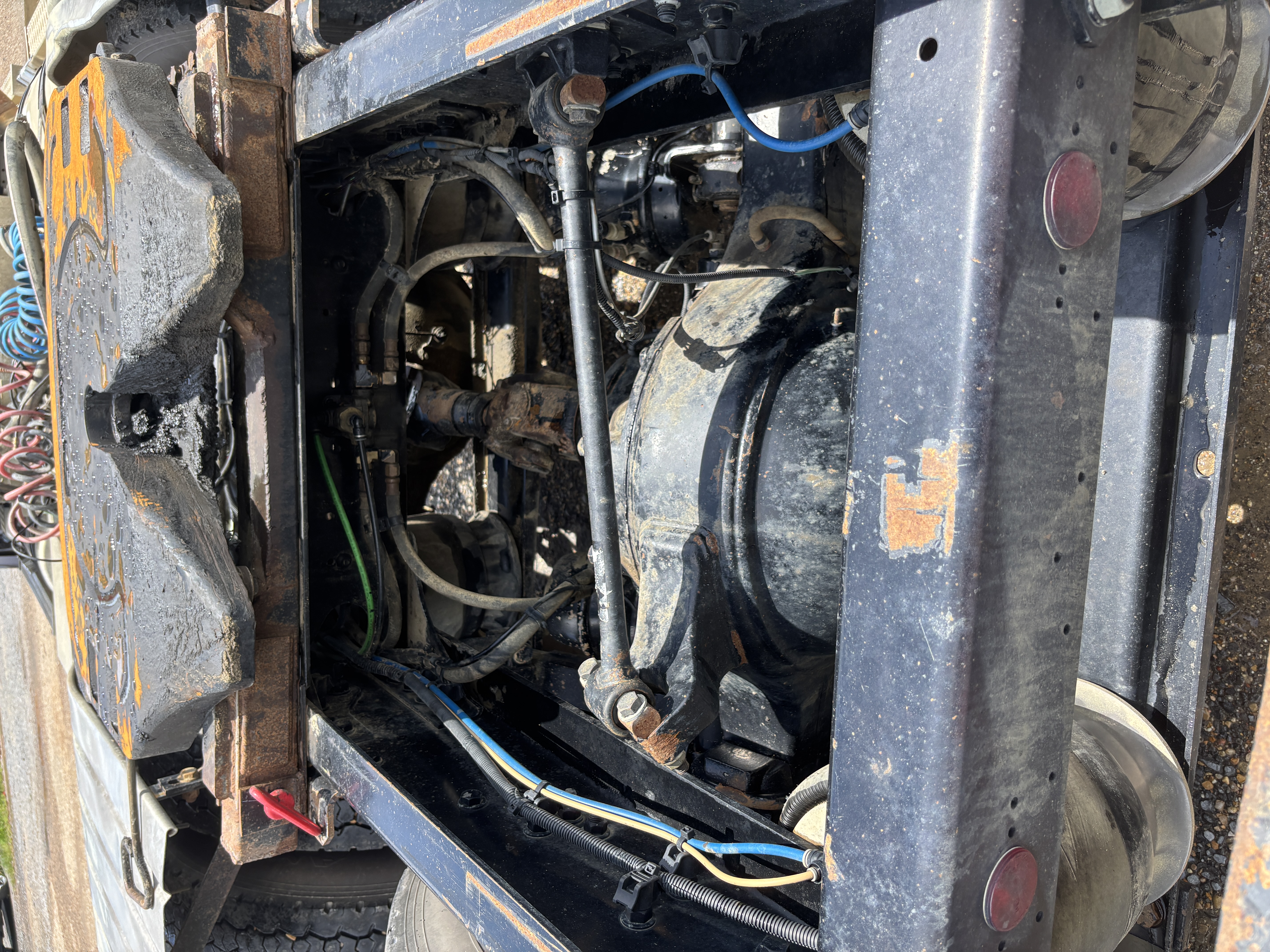 2017 WESTERN STAR 4700 - Image 16