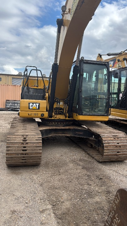 2018 CATERPILLAR 323 - view 5 of 23