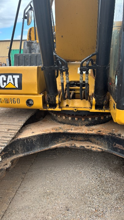2018 CATERPILLAR 323 - view 13 of 23