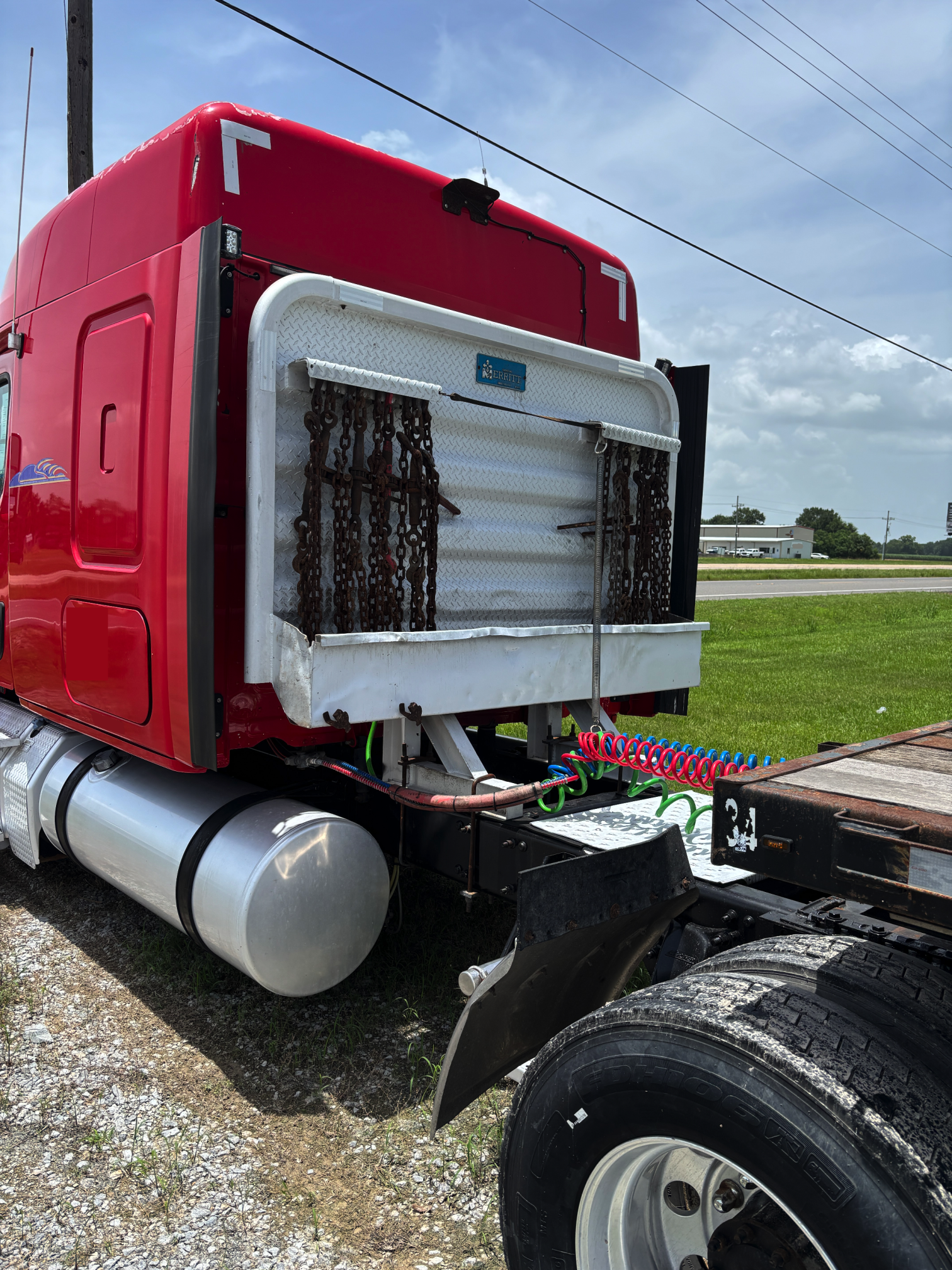 2013 FREIGHTLINER Cascadia 125 - Image 4