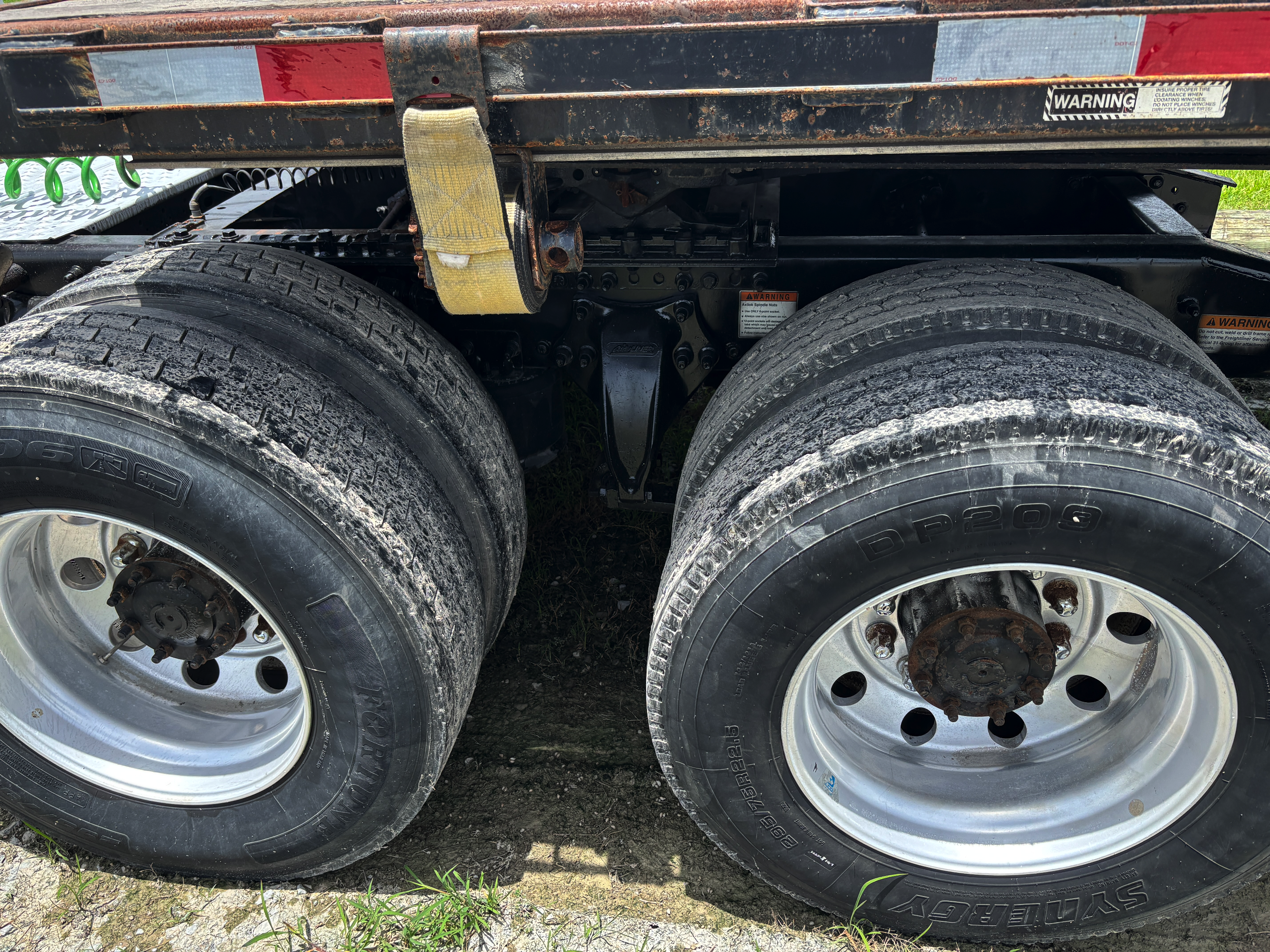 2013 FREIGHTLINER Cascadia 125 - Image 6