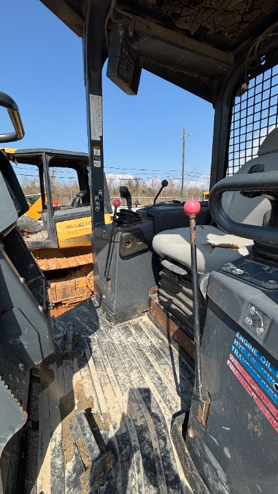 2013 DEERE 550K LGP - Image 10