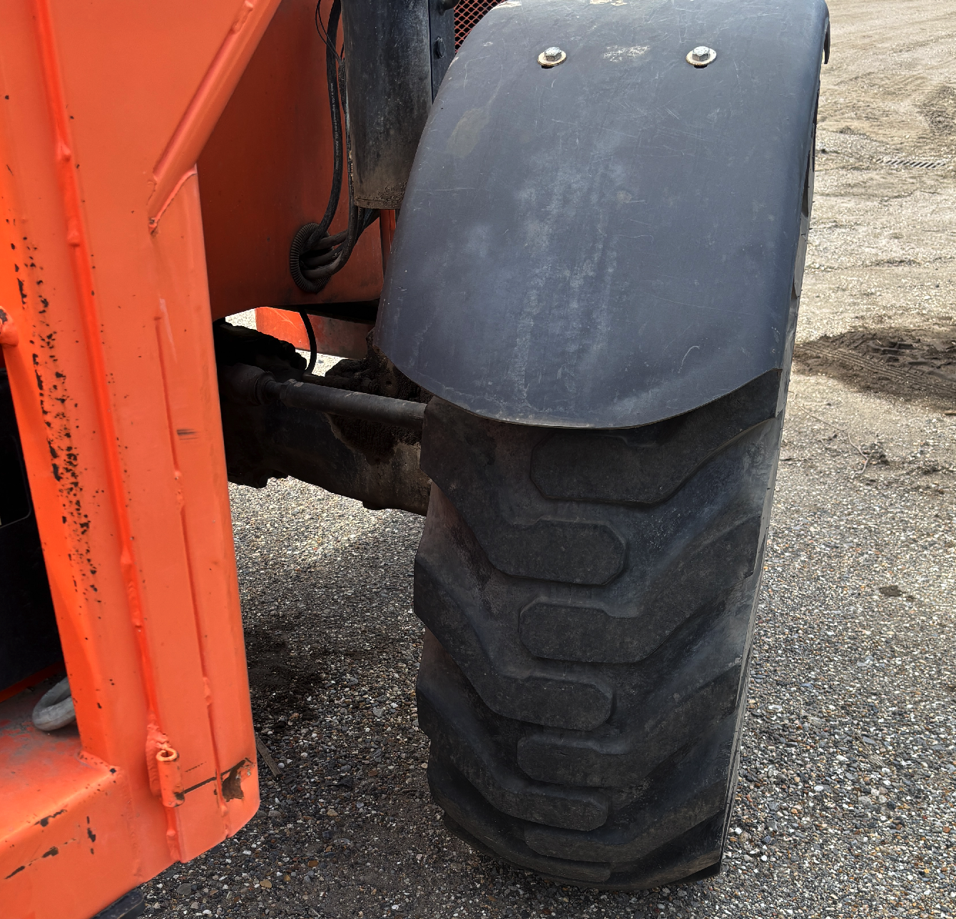 2013 SKY TRAK 10042 - view 9 of 14