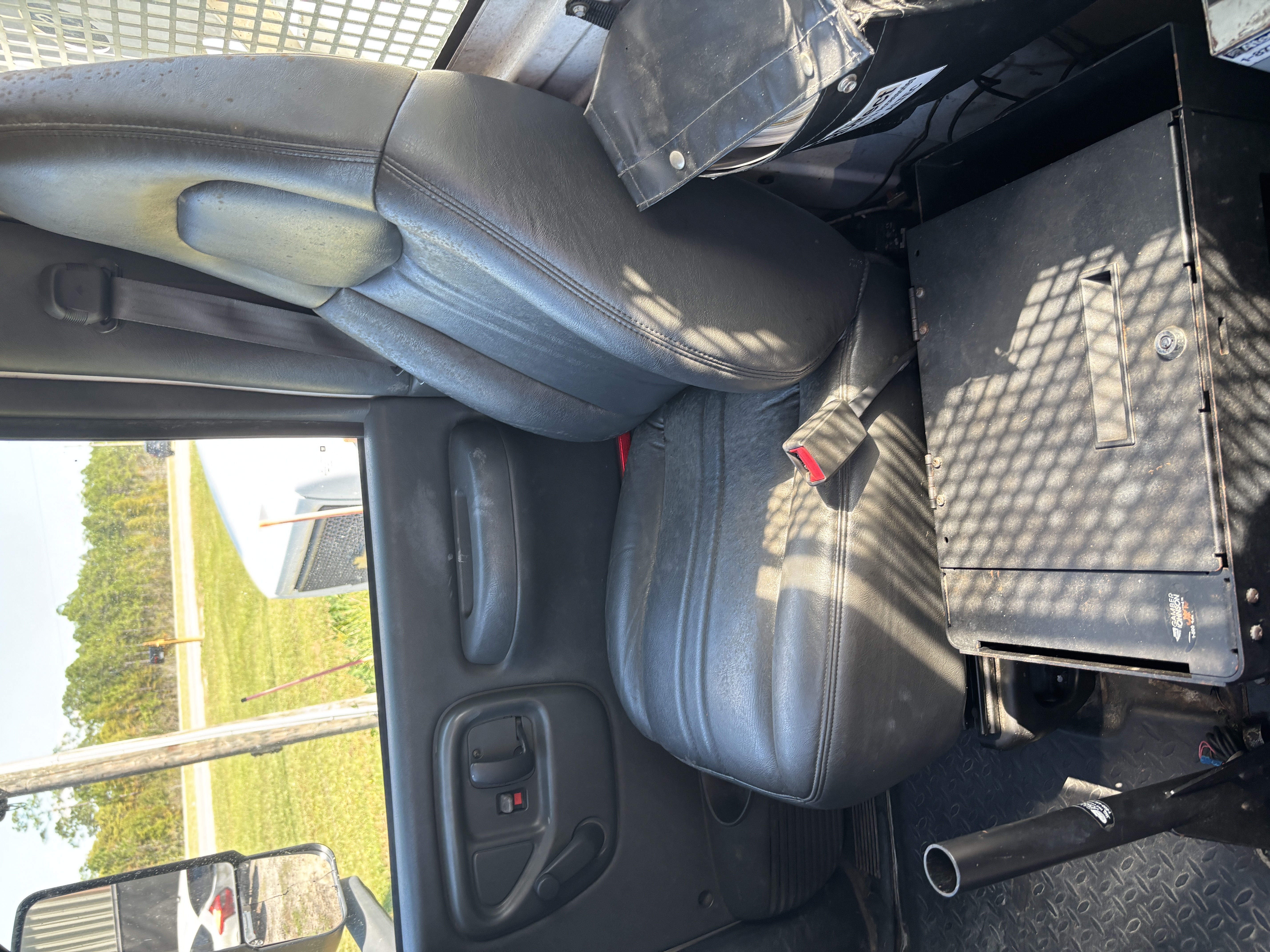 2005 CHEVROLET C4500 - view 11 of 17