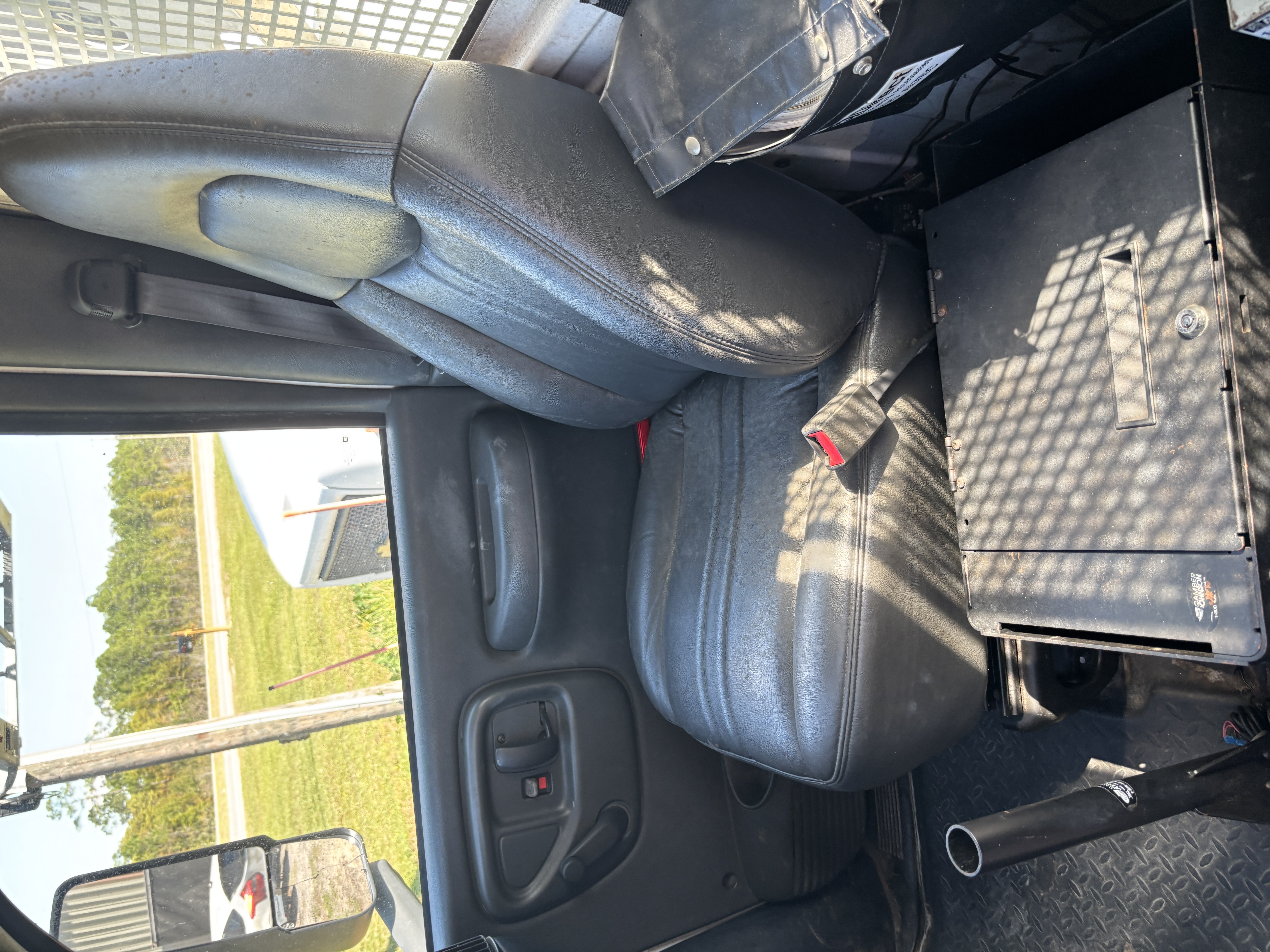 2005 CHEVROLET C4500 - view 12 of 17