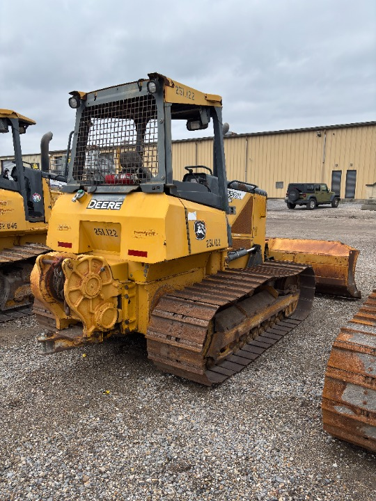 2013 DEERE 550K LGP - Image 3