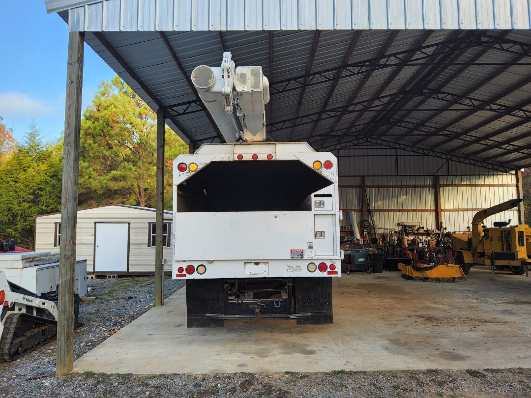 2011 ALTEC LRV 56 - view 3 of 13