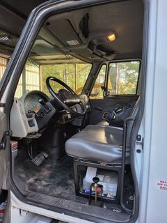 2011 ALTEC LRV 56 - Image 8