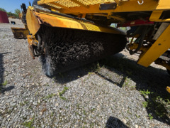2012 SUPERIOR BROOM DT80J - Image 5