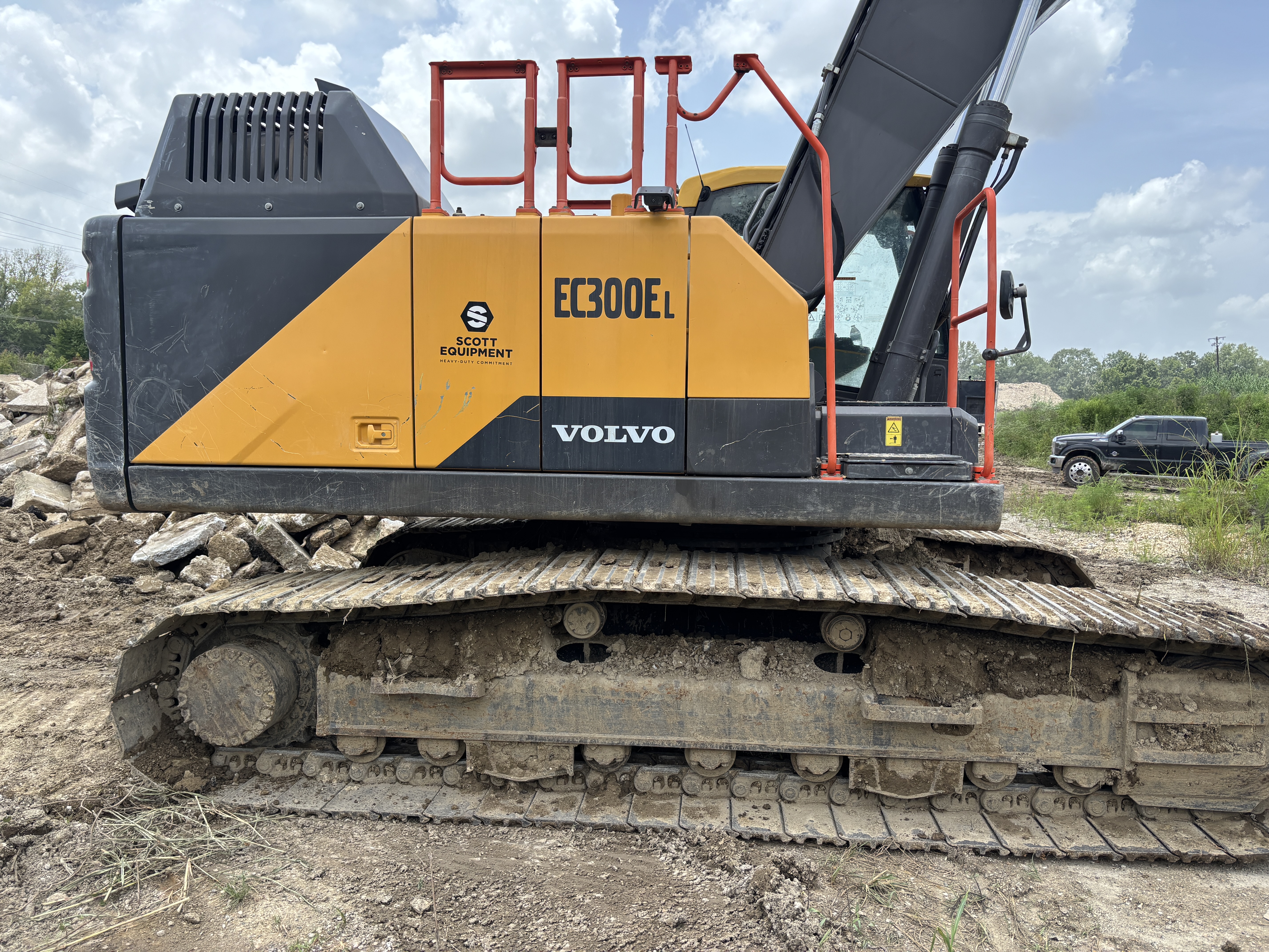 2022 VOLVO EC300EL - view 3 of 22