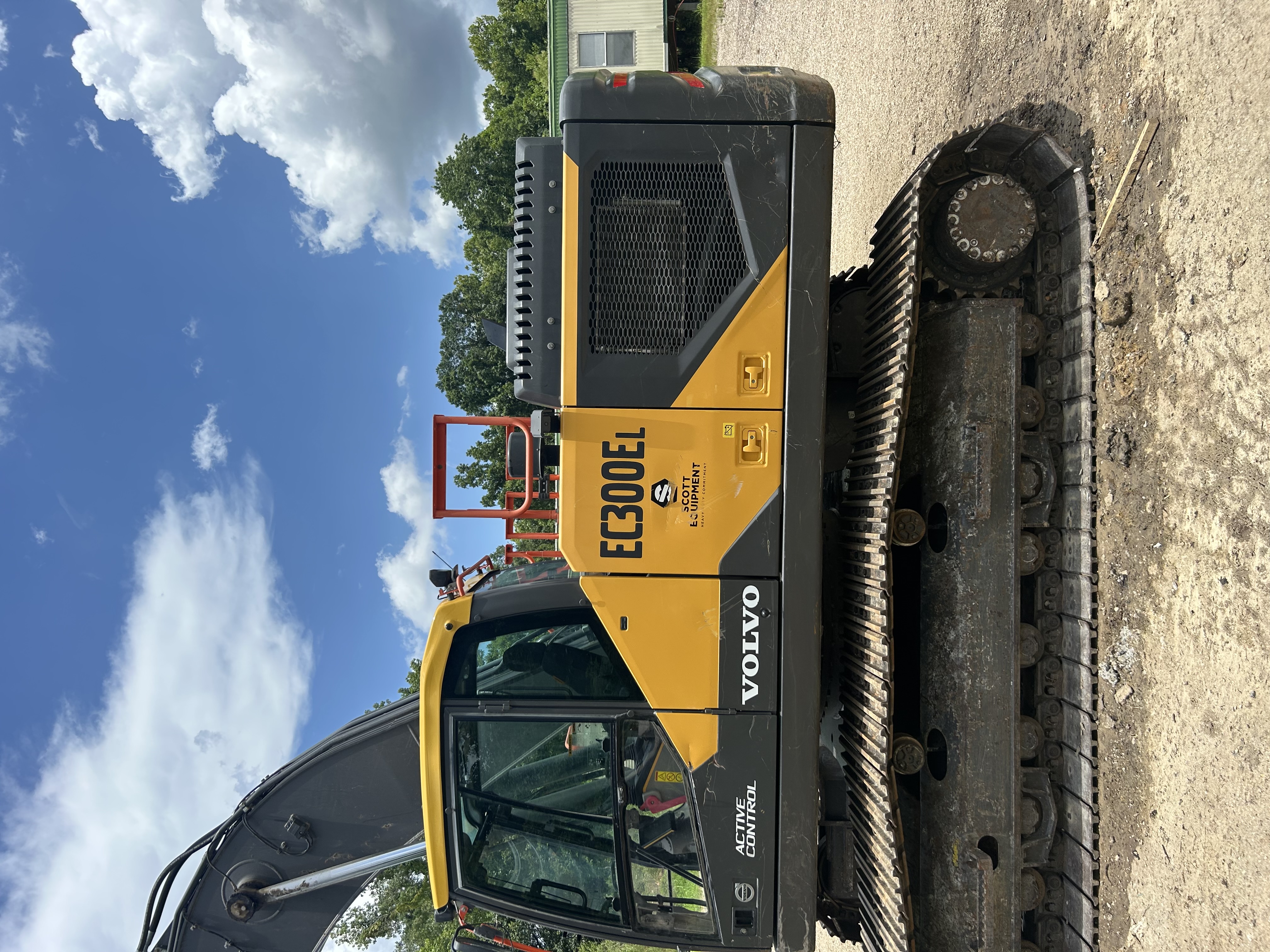 2022 VOLVO EC300EL - view 6 of 22