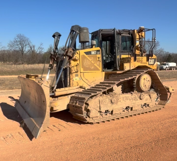 2018 CATERPILLAR D6T LGP - view 1 of 14