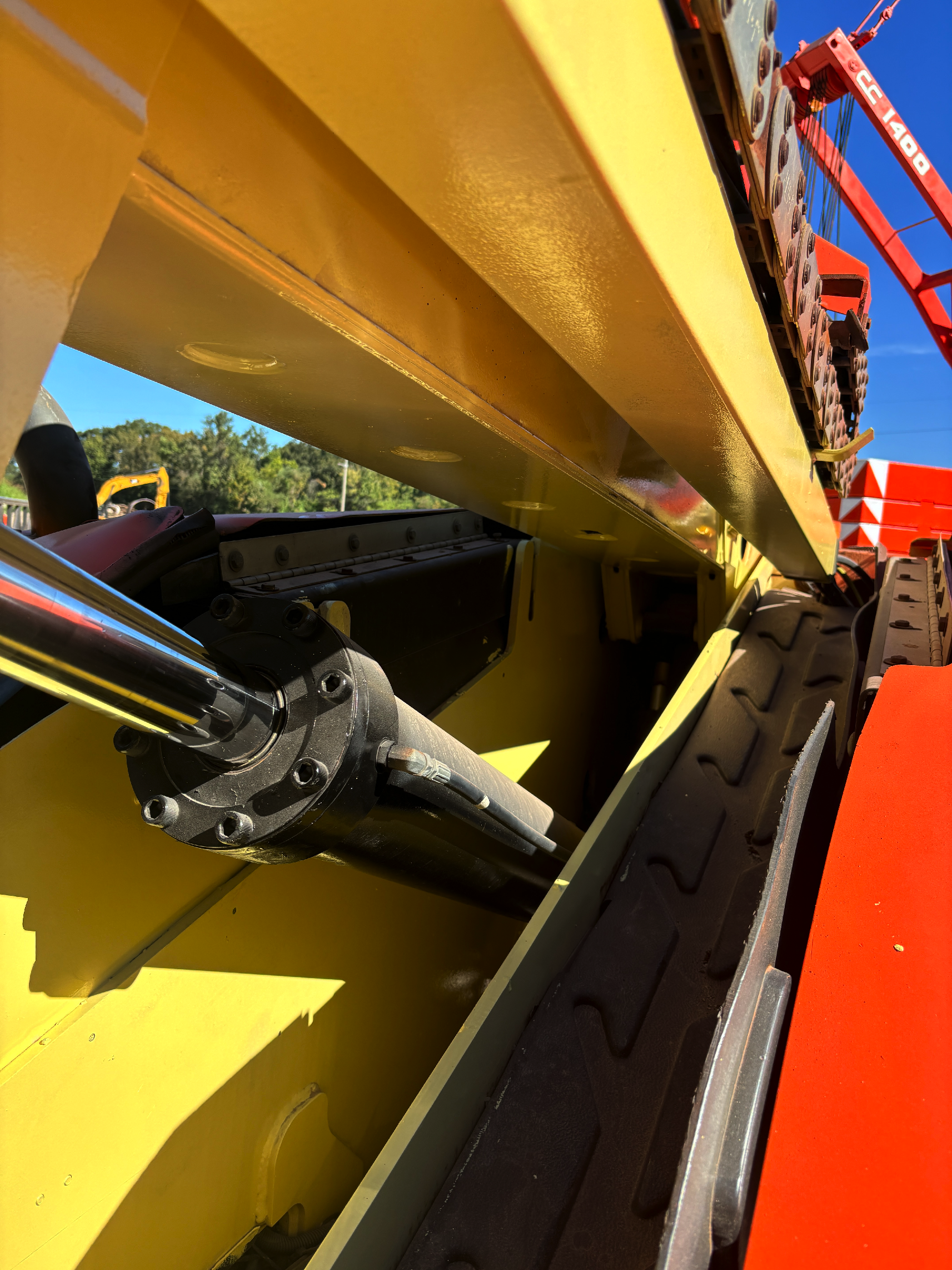 2004 JLG 660SJC - Image 13