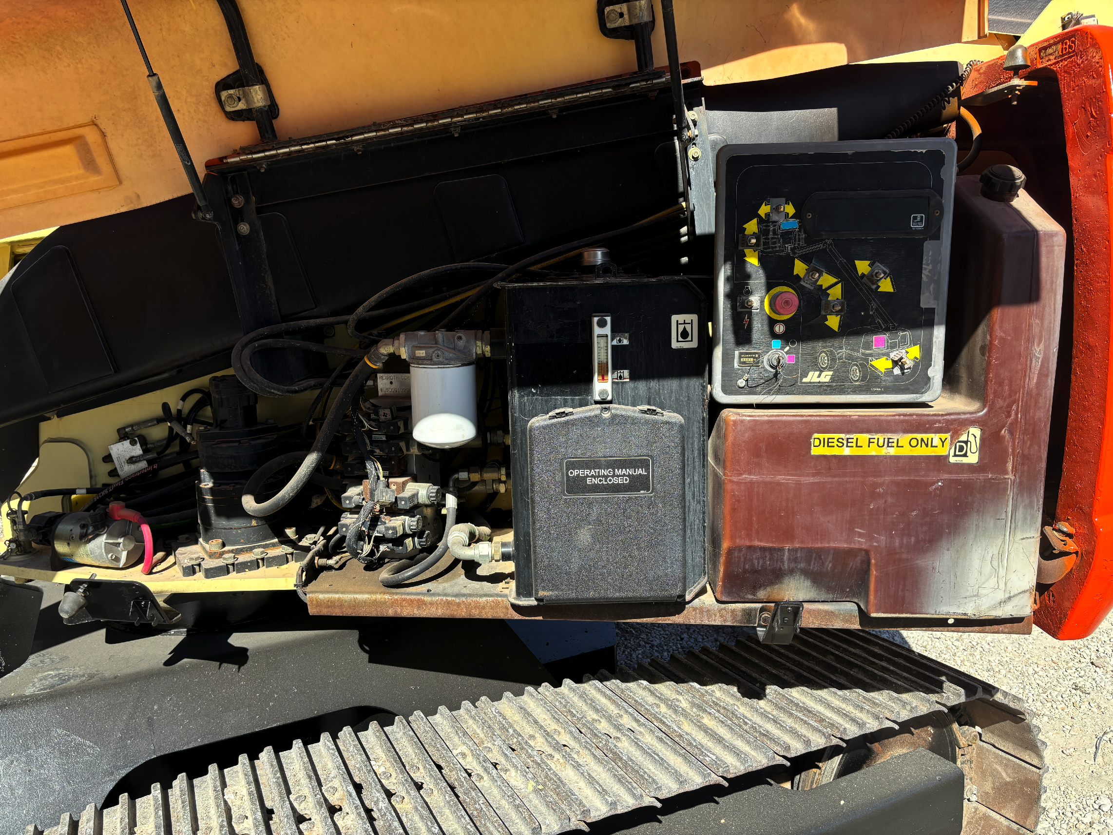 2004 JLG 660SJC - view 14 of 17