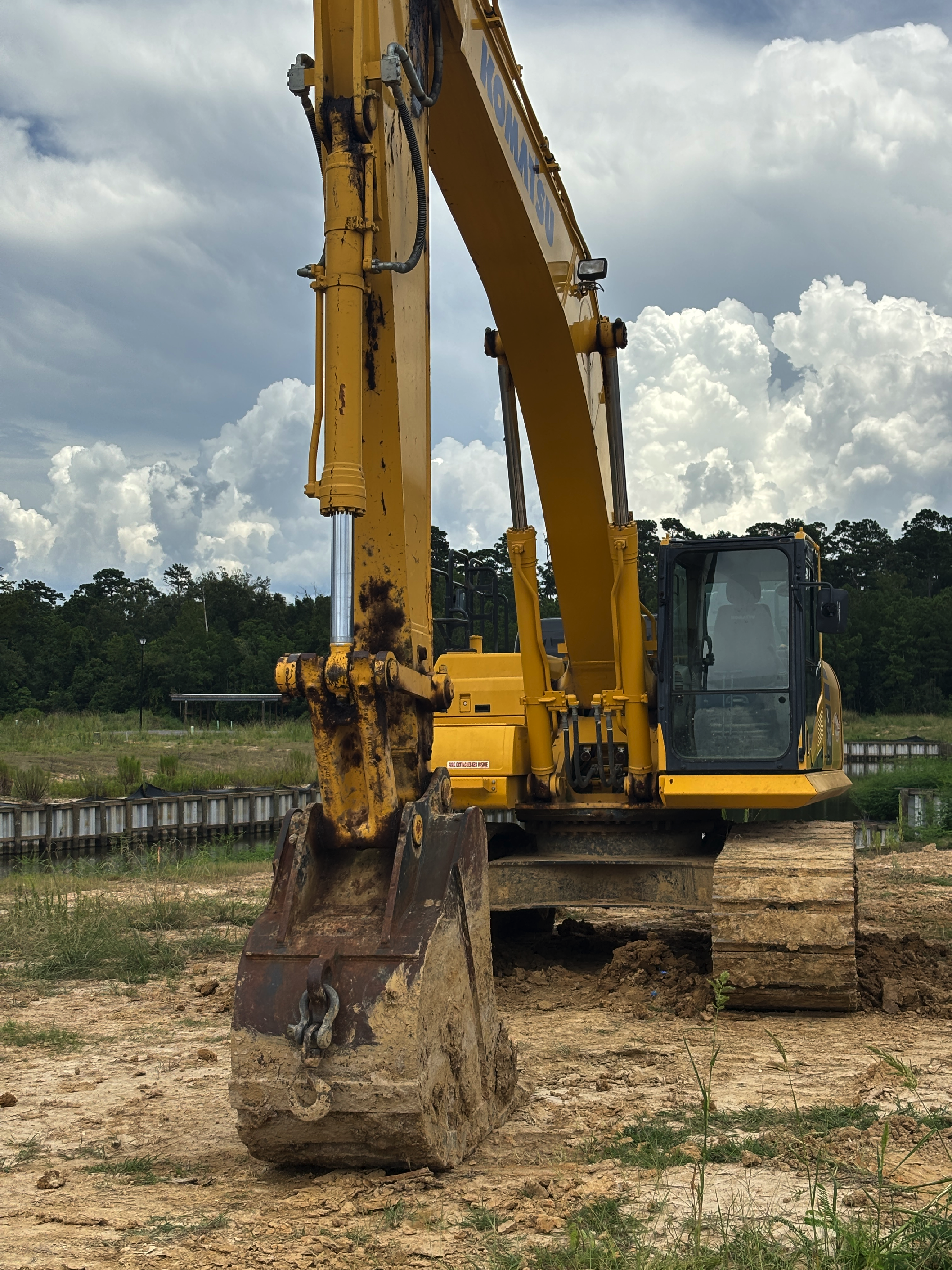 2021 KOMATSU PC360LC-11 - view 1 of 16