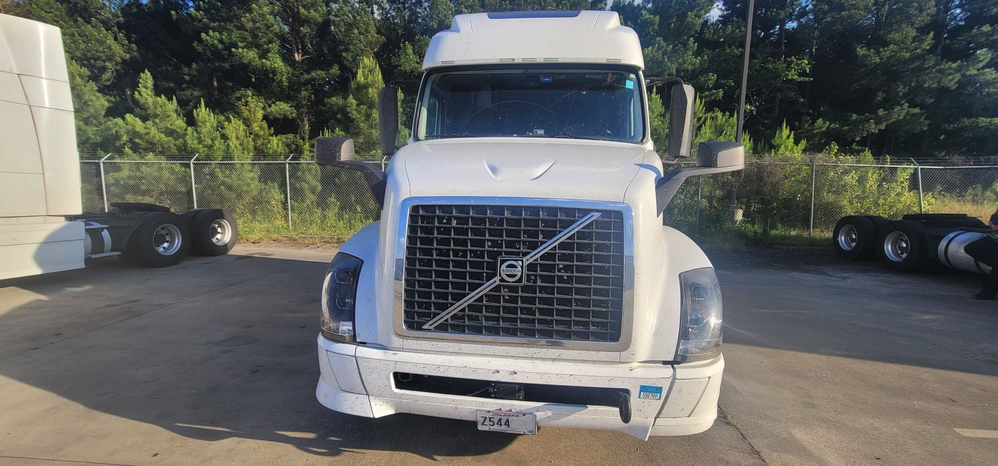 2013 VOLVO VNL - view 8 of 8
