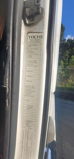 2013 VOLVO VNL - Image 4