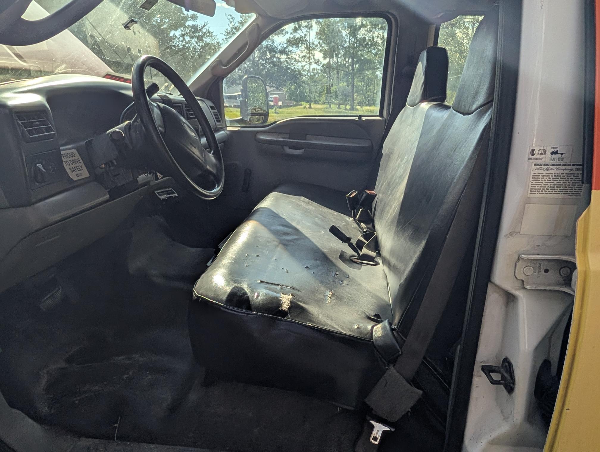 2003 FORD F550 - Image 7