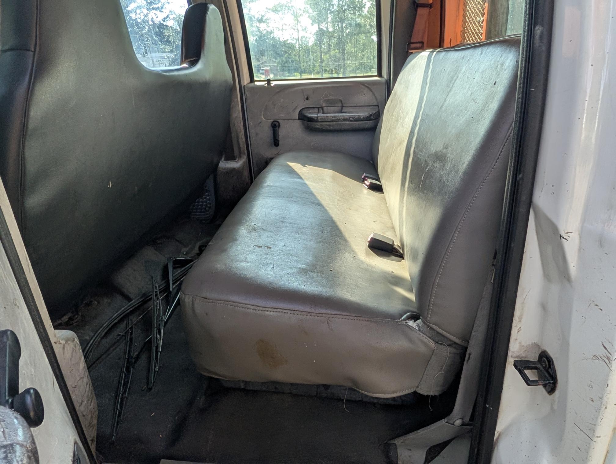 2003 FORD F550 - view 12 of 33