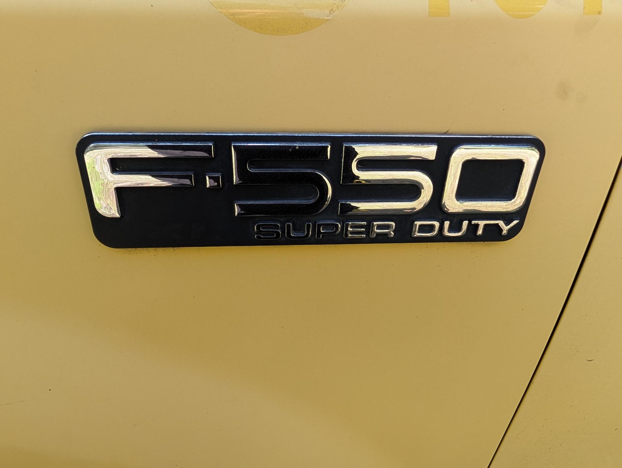 2003 FORD F550 - Image 19