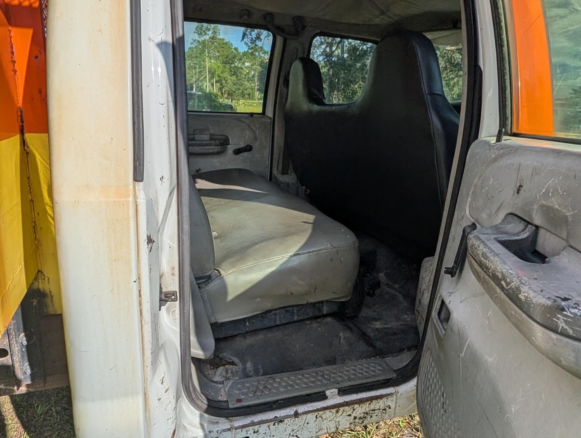 2003 FORD F550 - Image 14