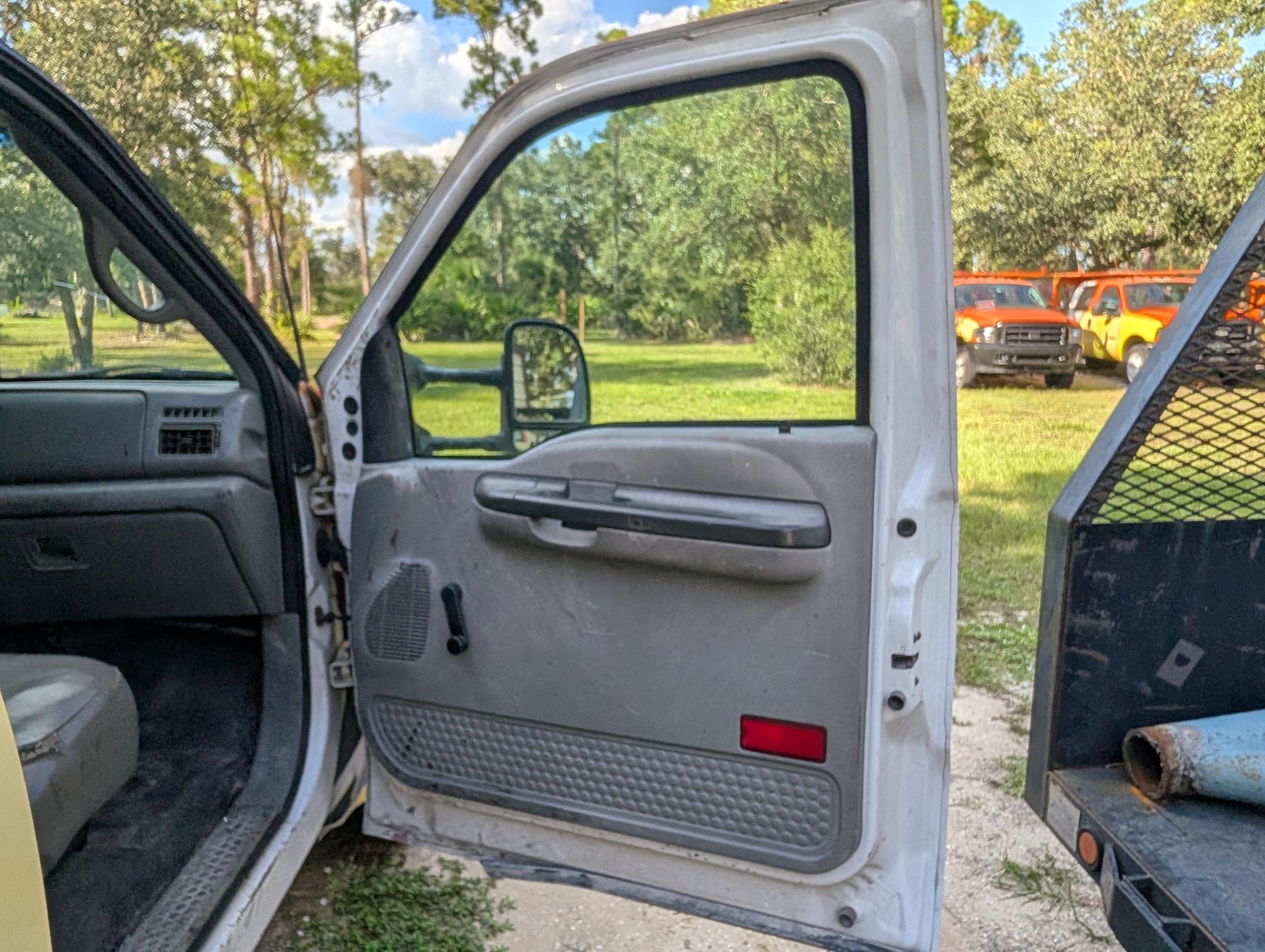2003 FORD F350 - view 11 of 30