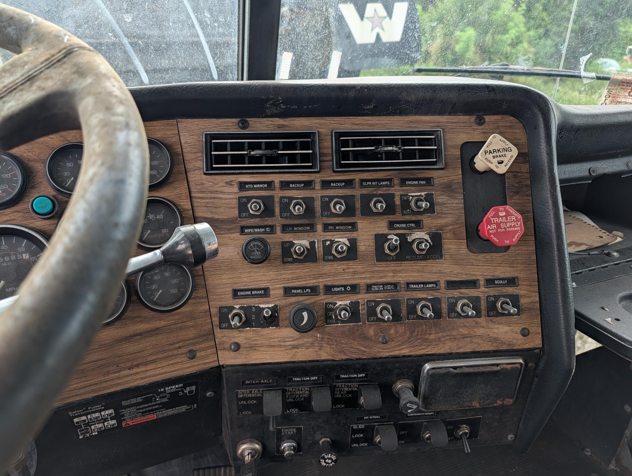 1995 WESTERN STAR 4900 - Image 24