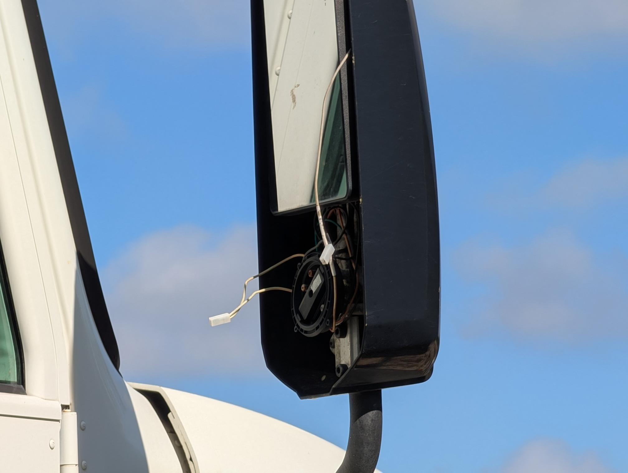 2015 CATERPILLAR CT660 S - Image 12