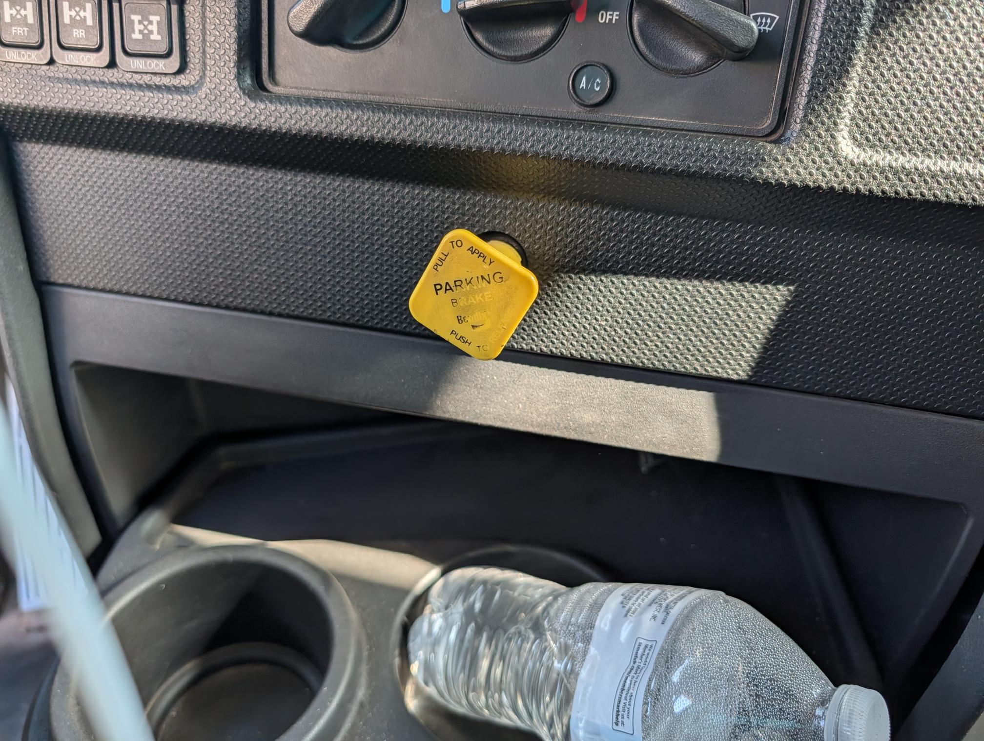 2015 CATERPILLAR CT660 S - Image 36