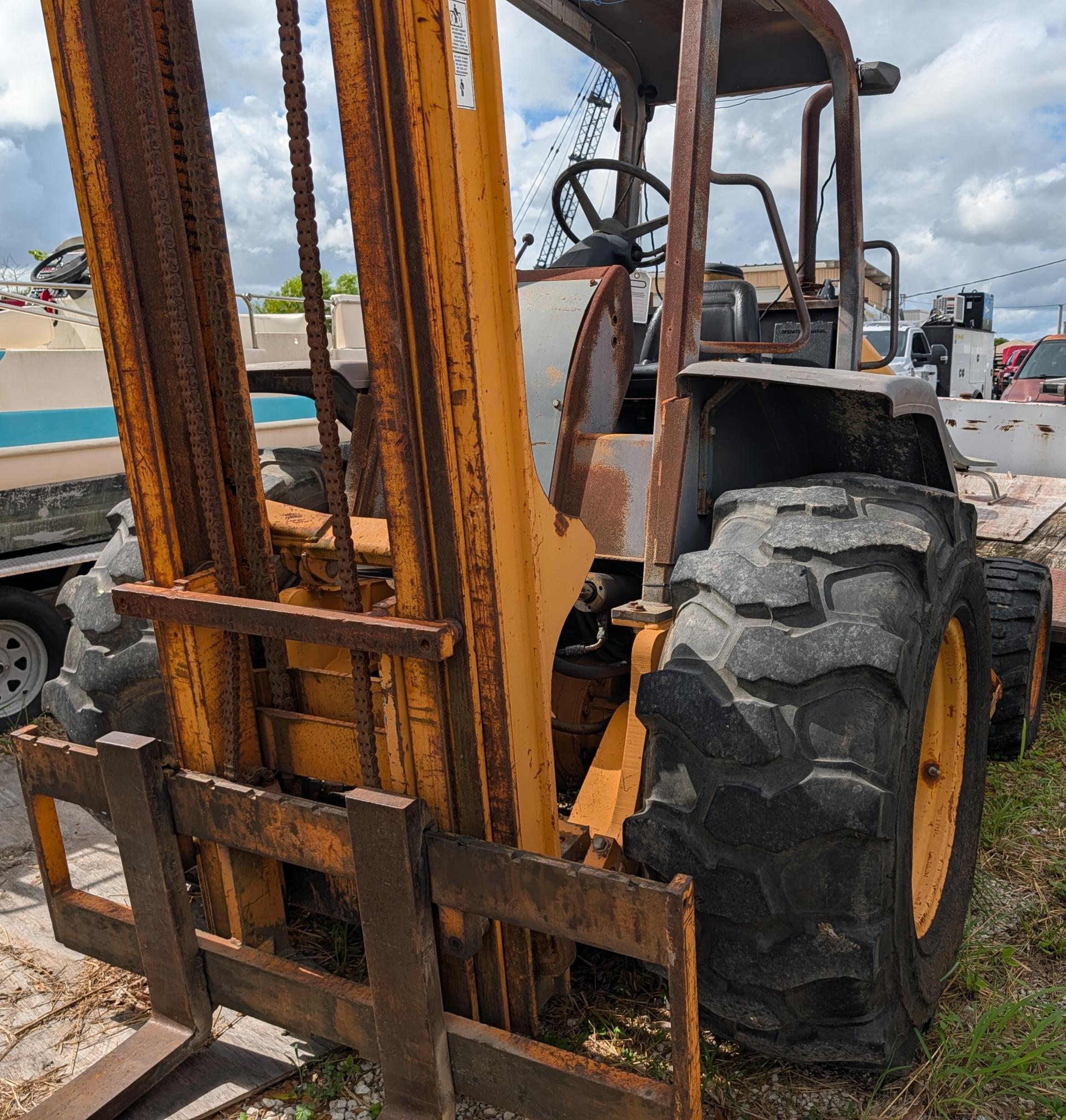 2005 CASE 588G - Image 2