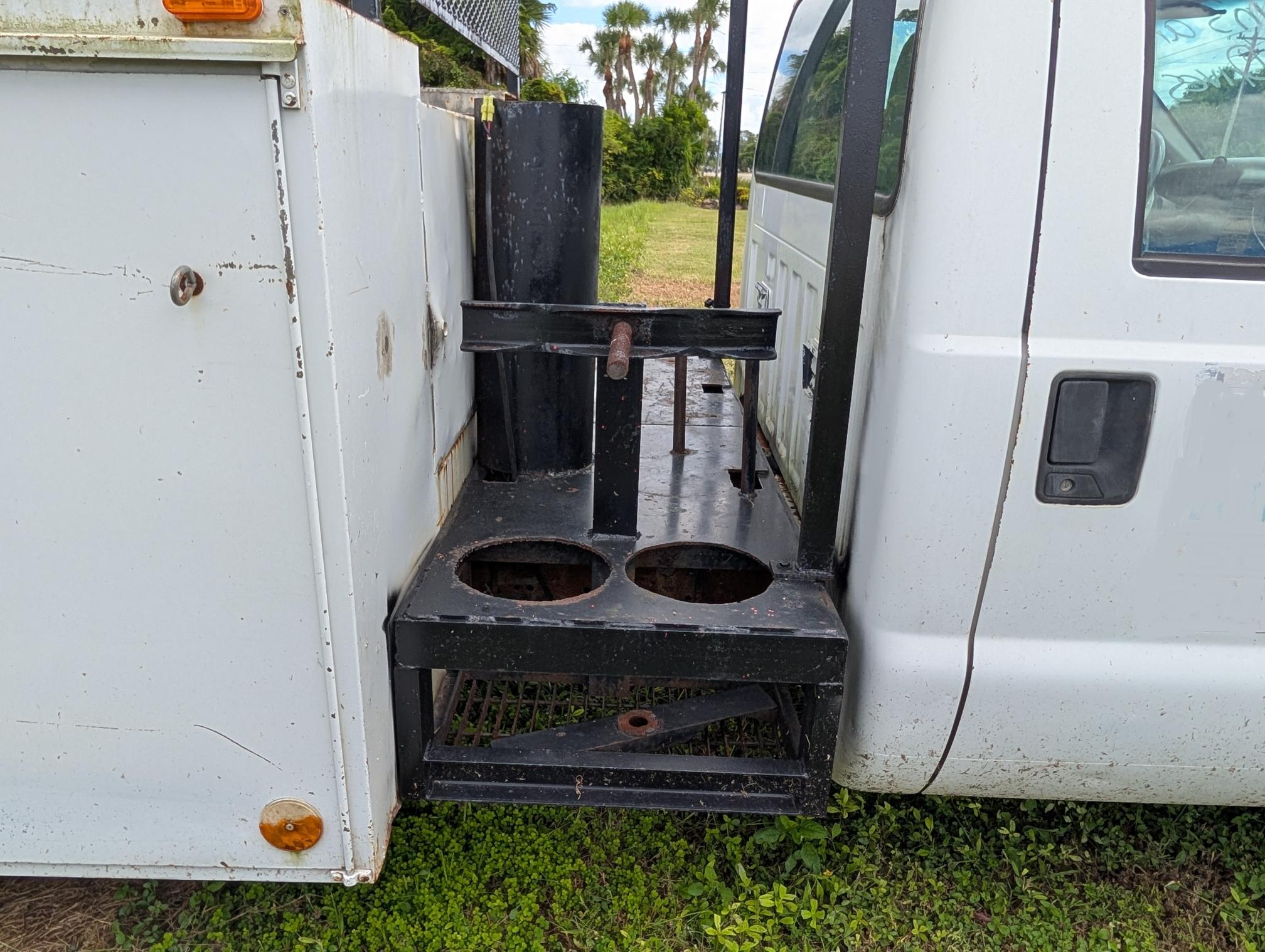 2000 FORD F350 - Image 5