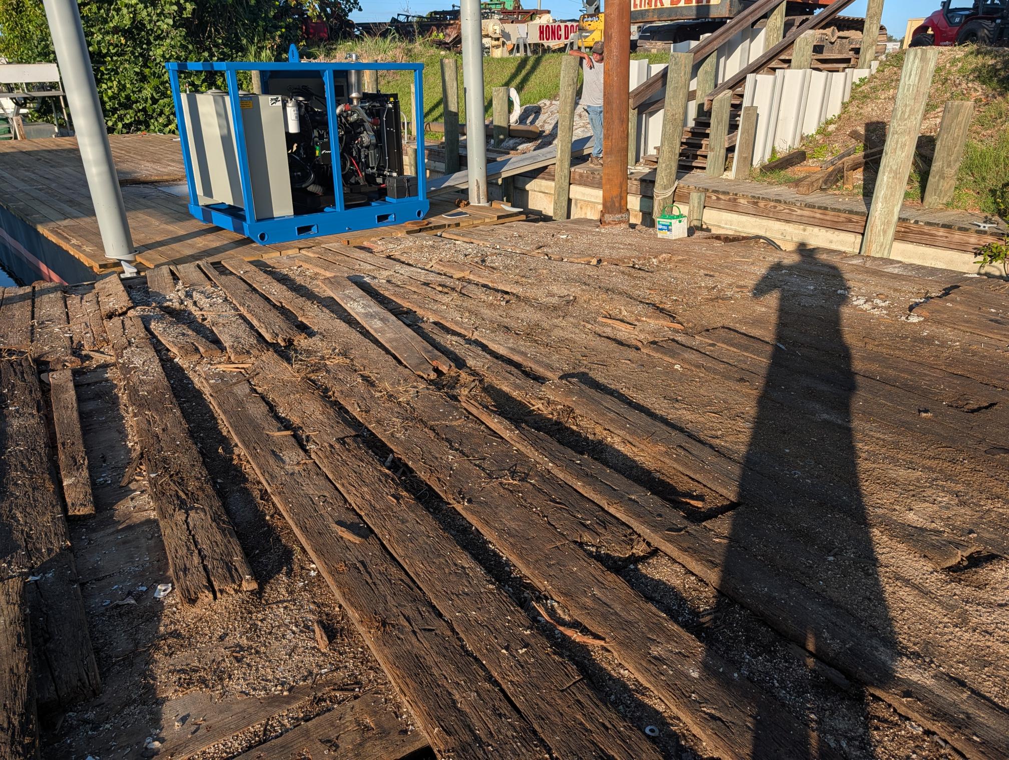 1984  Barge - Image 11