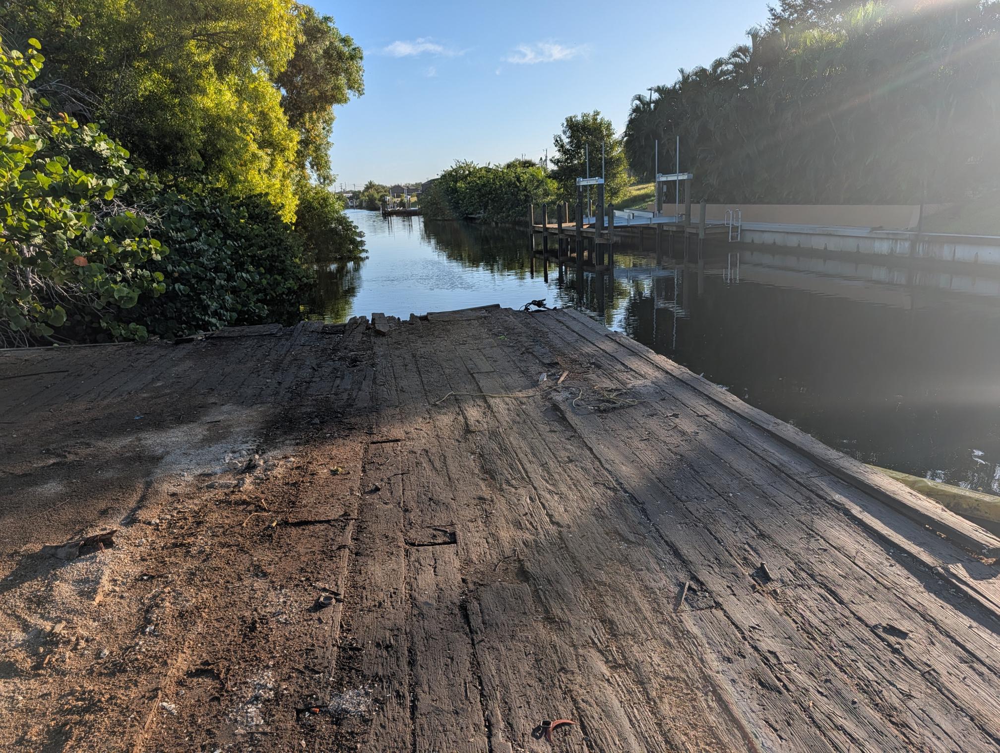 1984  Barge - view 12 of 16