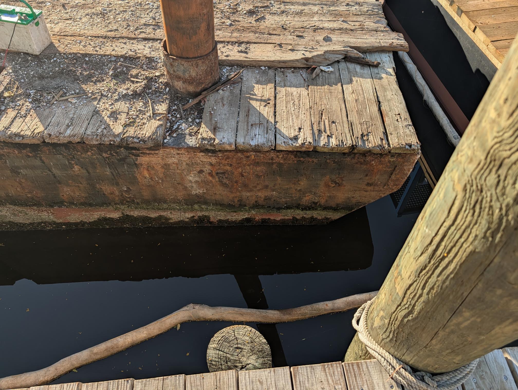 1984  Barge - view 15 of 16