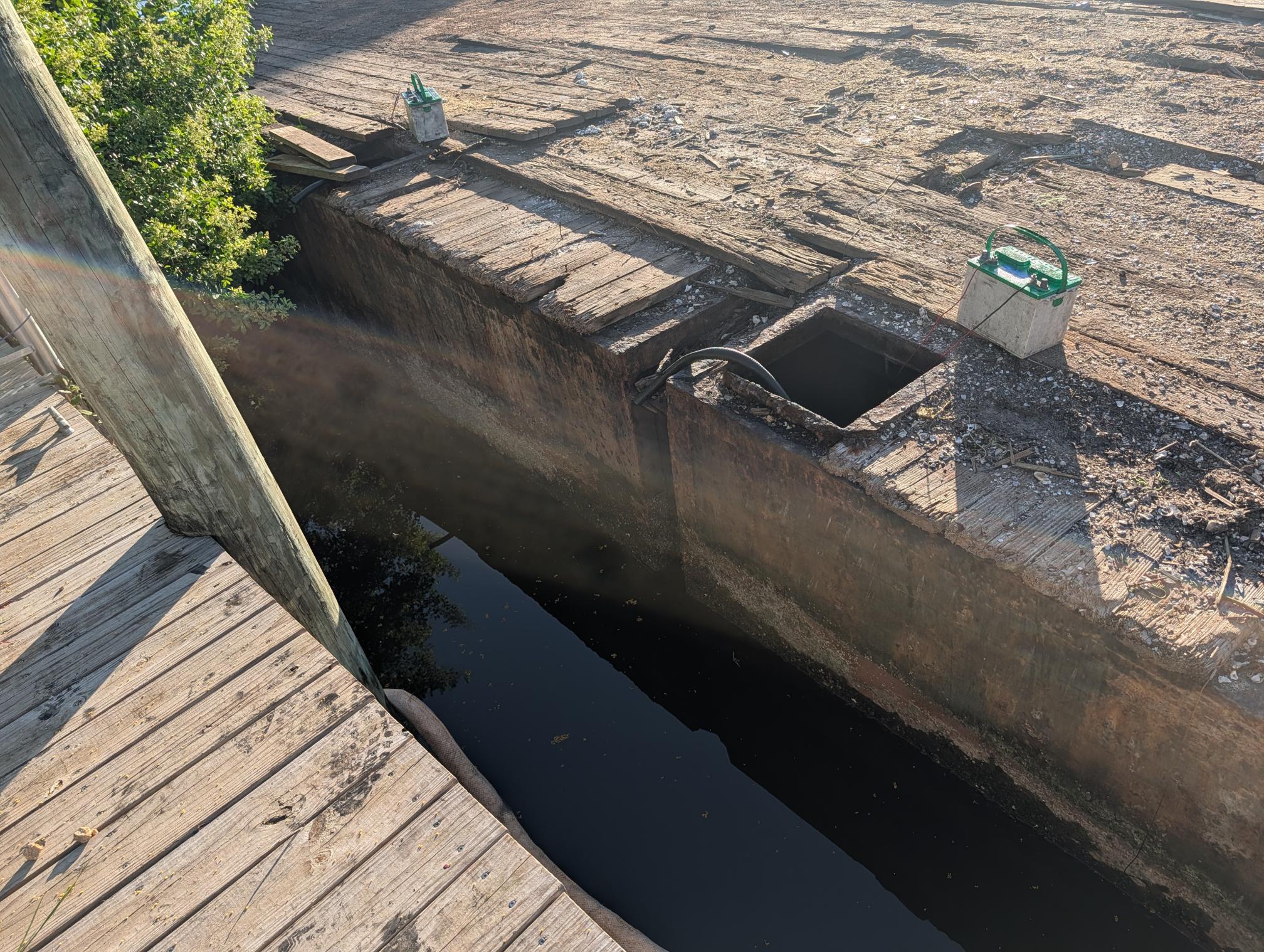 1984  Barge - Image 16