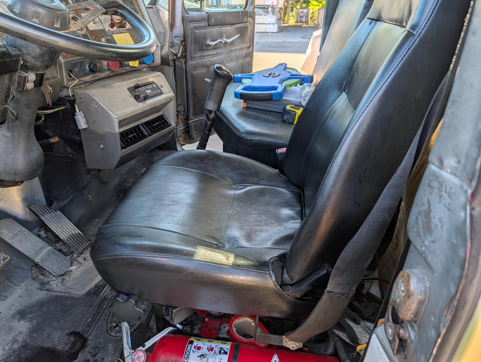 2003 MACK RD688S - Image 7