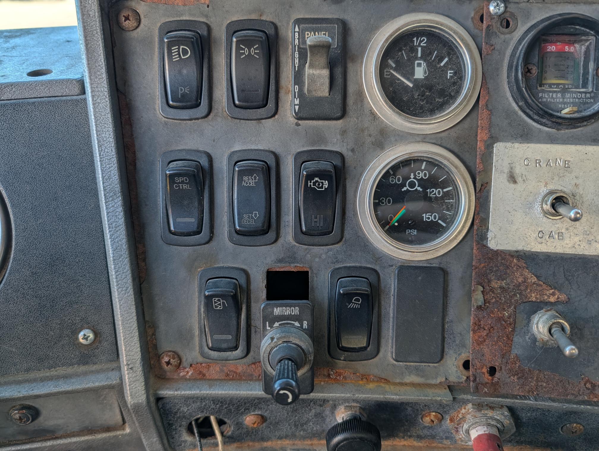 2003 MACK RD688S - Image 14