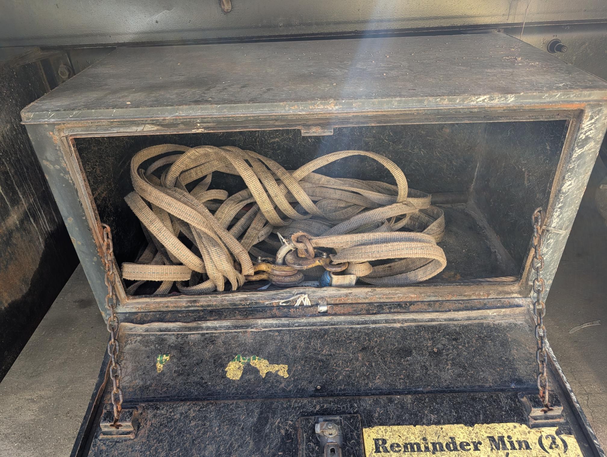 2003 MACK RD688S - Image 25