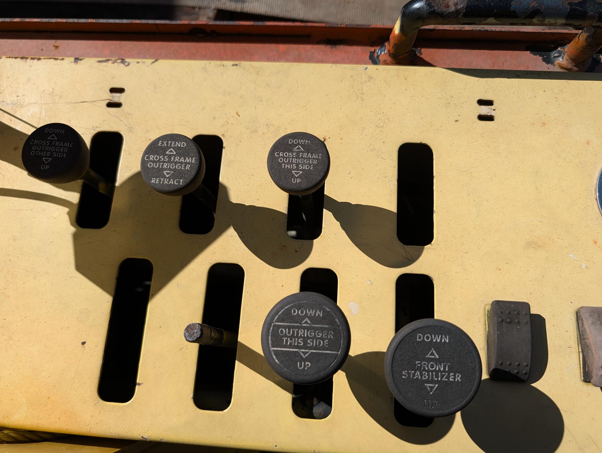 2003 MACK RD688S - Image 29