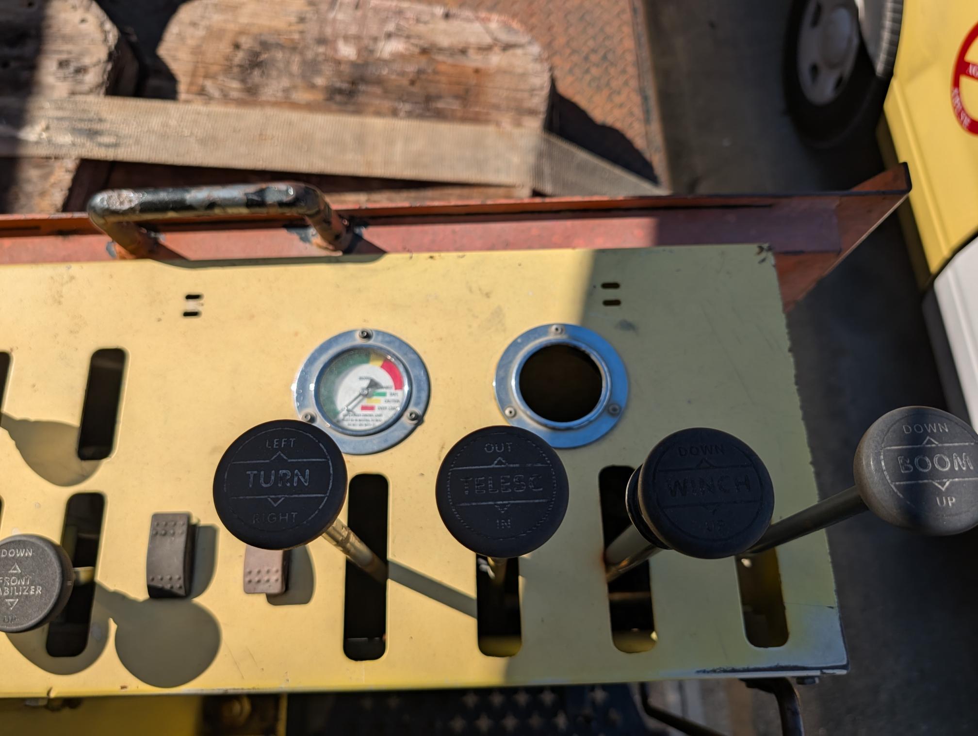 2003 MACK RD688S - Image 30