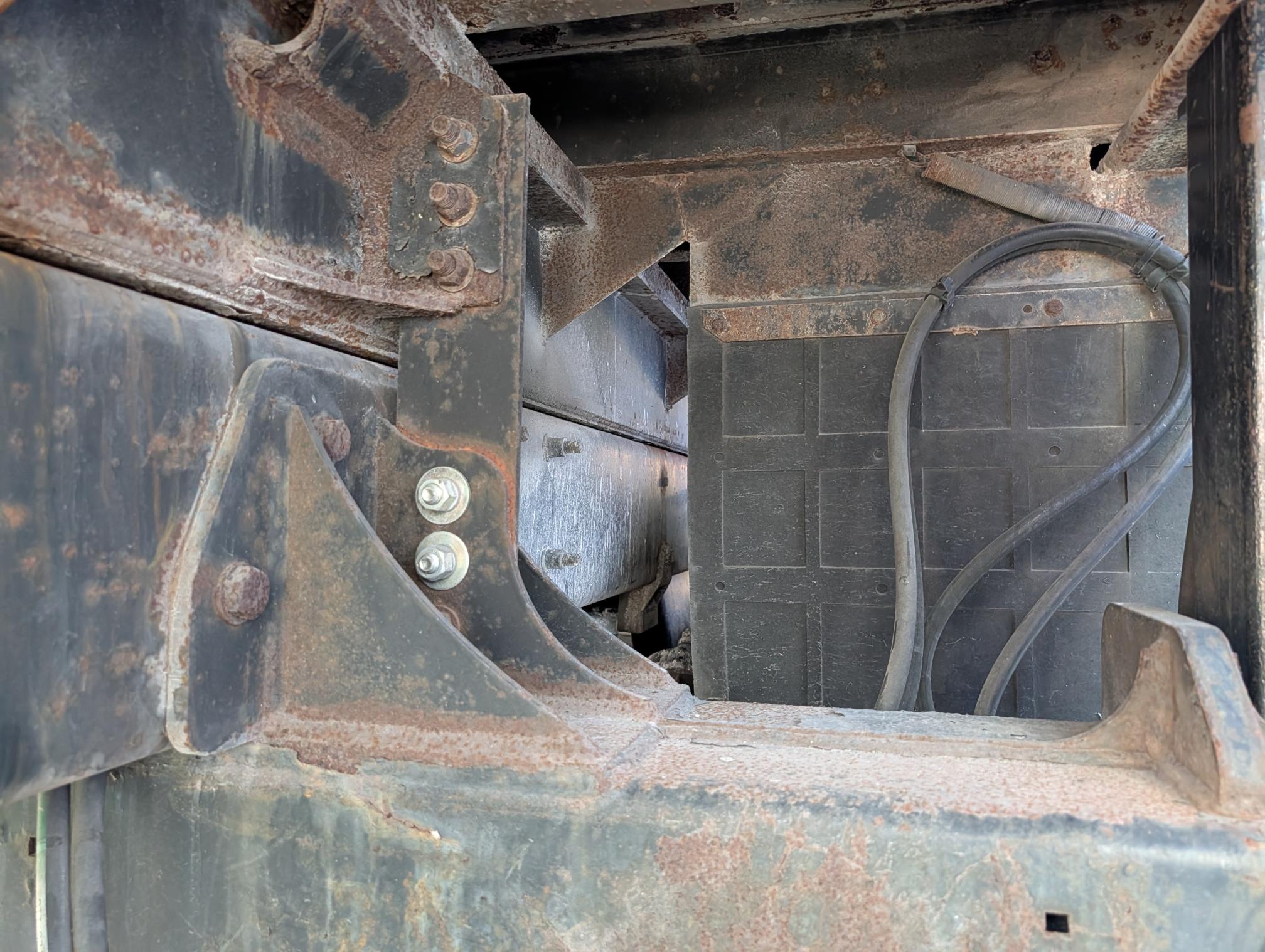 2003 MACK RD688S - Image 36