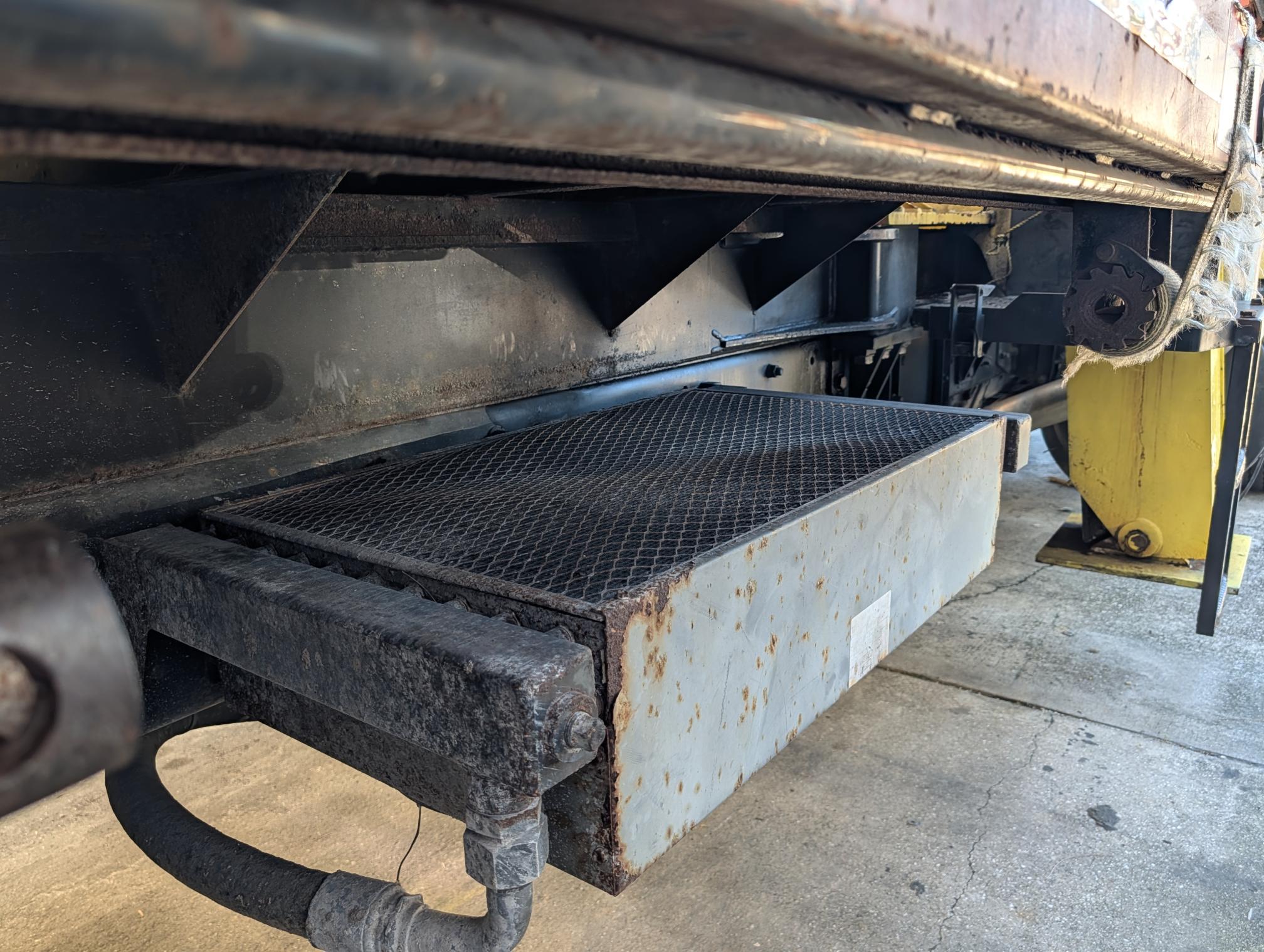 2003 MACK RD688S - Image 42