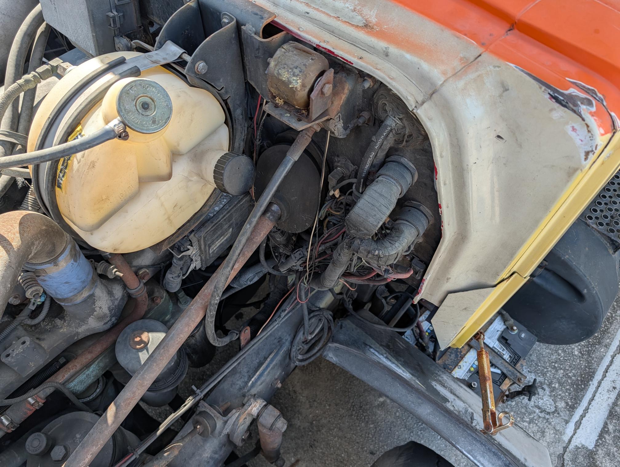 2003 MACK RD688S - Image 51