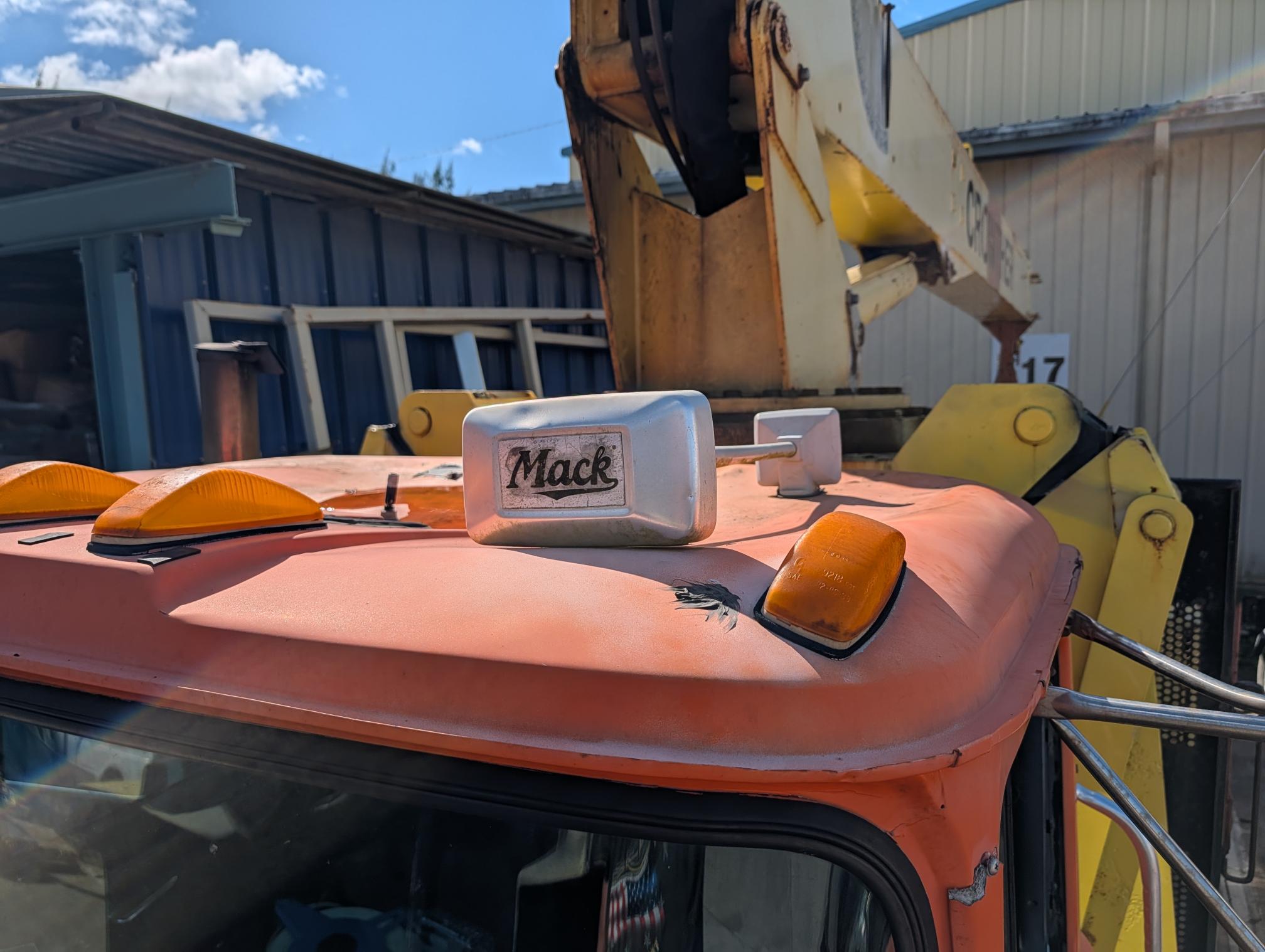 2003 MACK RD688S - Image 53