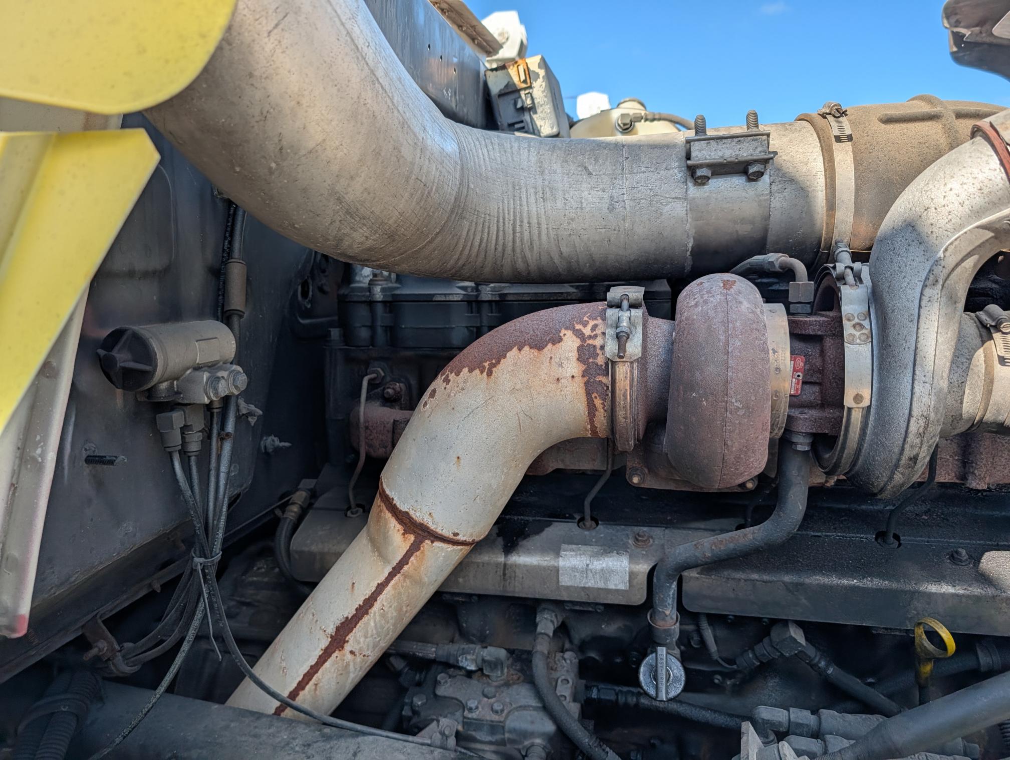 2003 MACK RD688S - Image 56